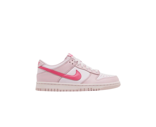 Nike Dunk Low Triple Pink